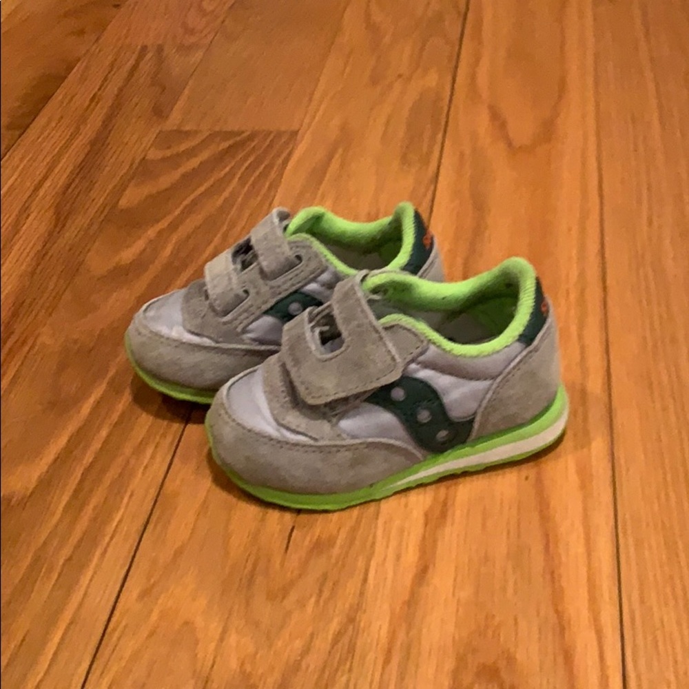 Toddler Saucony Tennis shoes Size 4